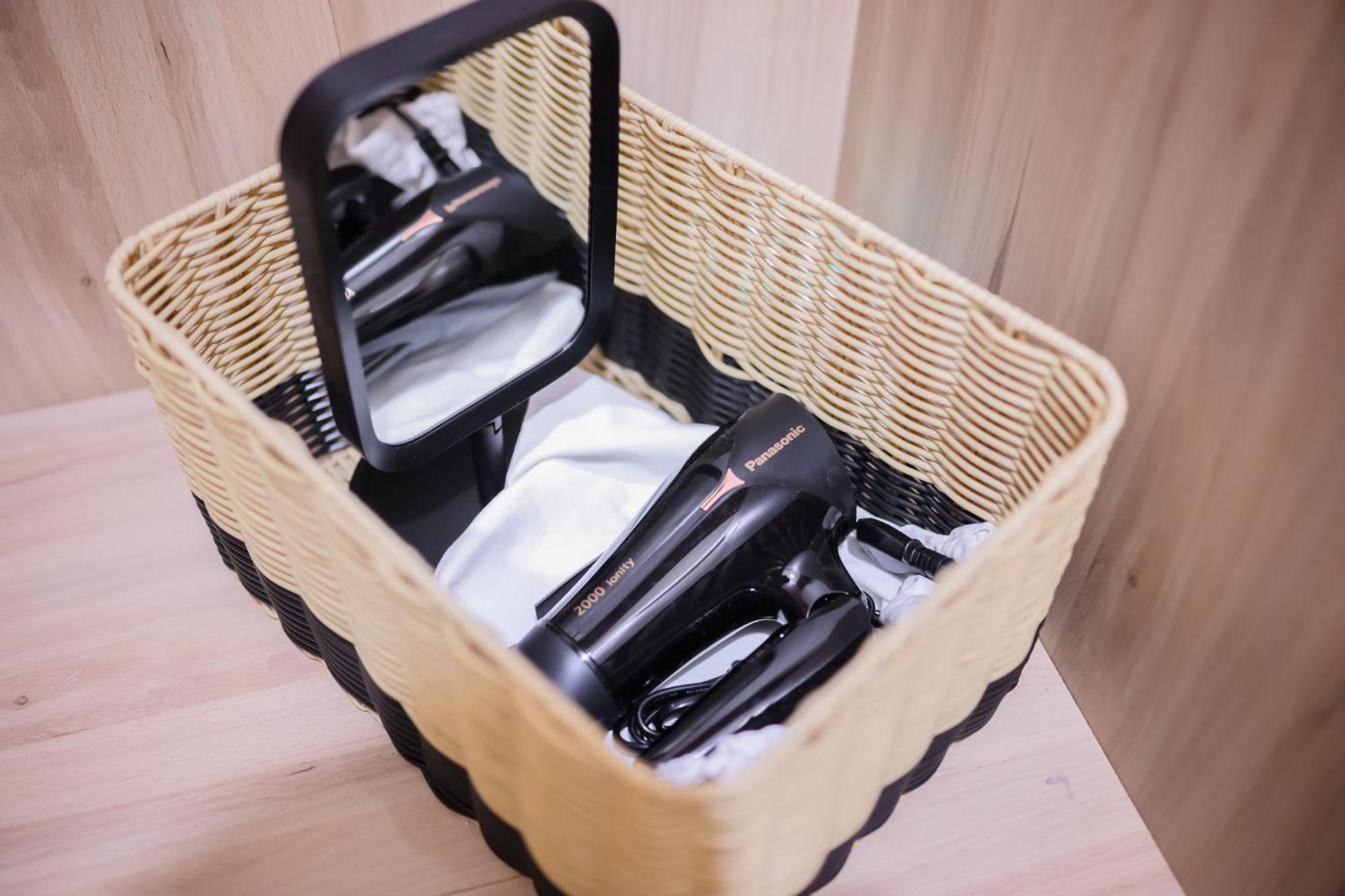 อพาร์ทเม้น 3 Bed 3 Bath / Luxury / 1 Min Walk To Bts Asok กรุงเทพมหานคร